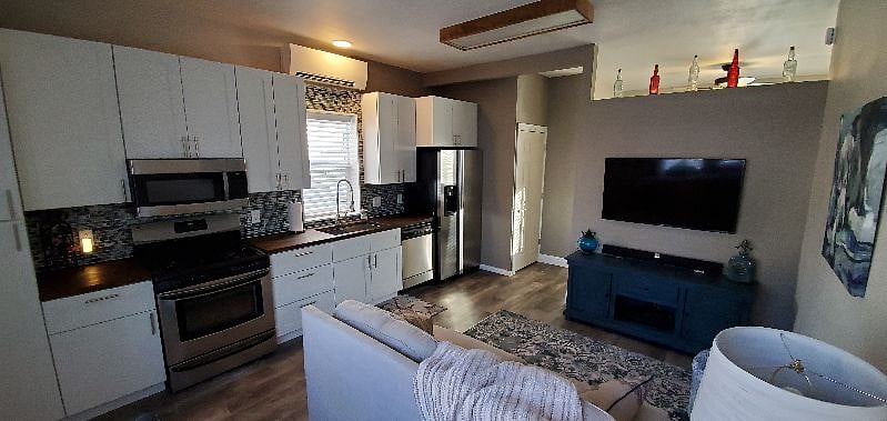 Modern, Stylish, All New Renovation with 42" Cabinets with soft close doors and drawers.