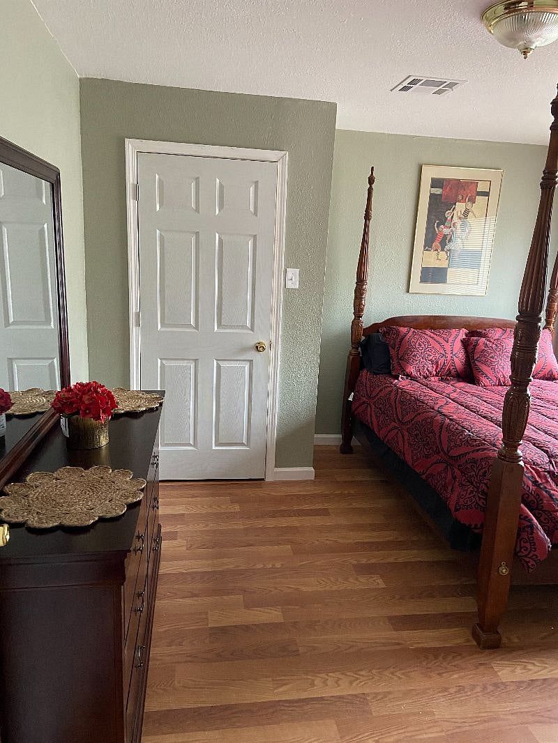 Furnished Finder property 349345_1 photo 11