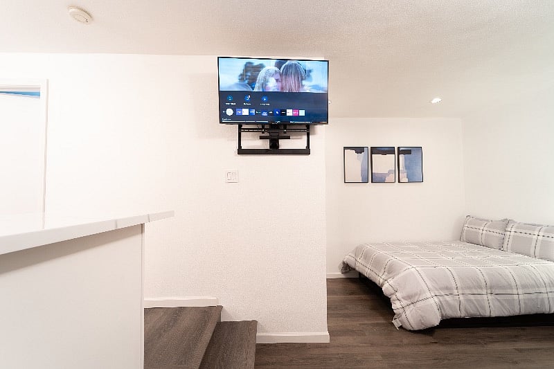 Smart TV available to stream your favorite shows.