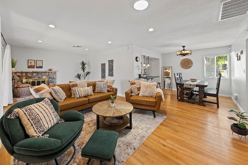 Furnished Finder property 349642_1 photo 2