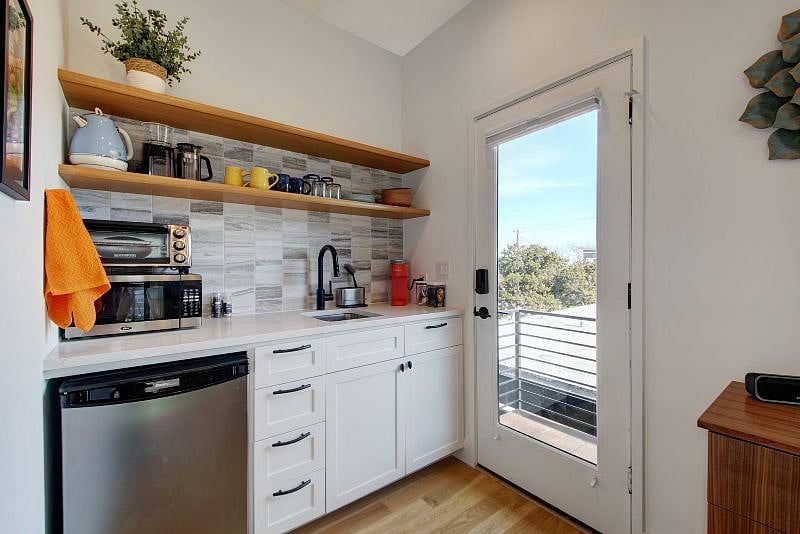Furnished Finder property 349731_1 photo 16