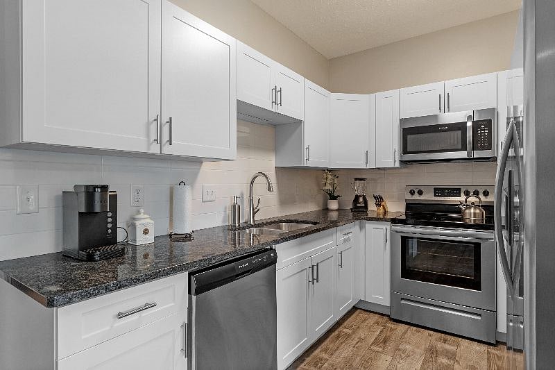 Furnished Finder property 349755_2 photo 21