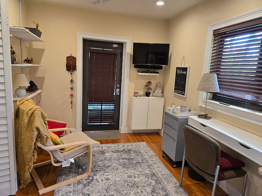 Living Room/Bedroom