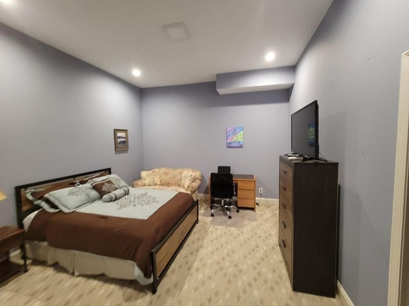 Second bedroom $1100.00