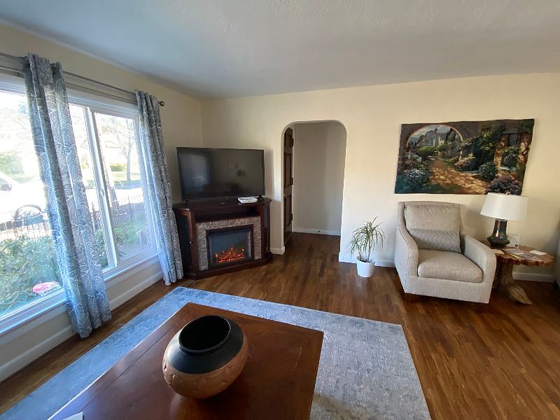 Furnished Finder property 349951_1 photo 36