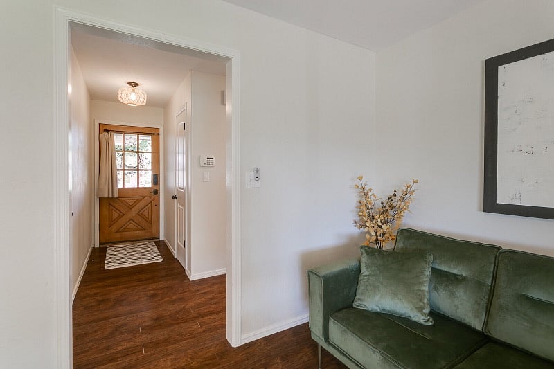 Furnished Finder property 350128_1 photo 23
