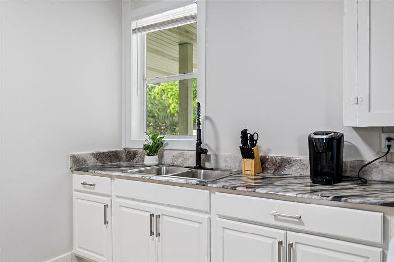 Furnished Finder property 350169_4 photo 11
