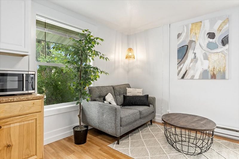 Furnished Finder property 350169_8 photo 4
