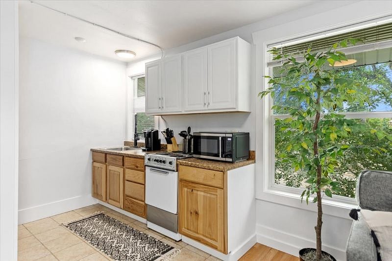 Furnished Finder property 350169_8 photo 7