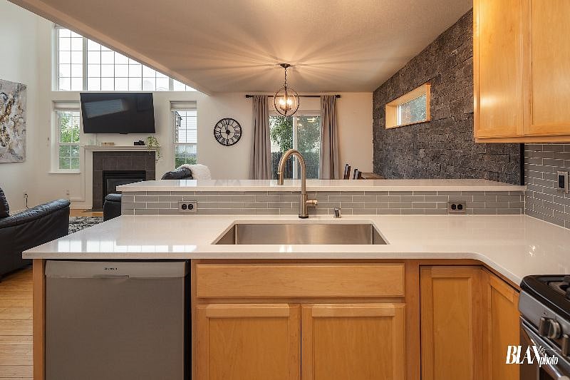 Furnished Finder property 350199_1 photo 9
