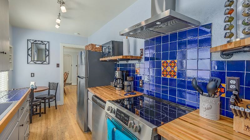 Furnished Finder property 350381_1 photo 2