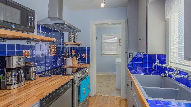 Furnished Finder property 350381_1 photo 9