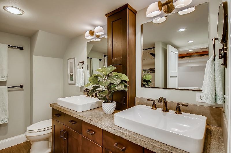 spacious bathroom
