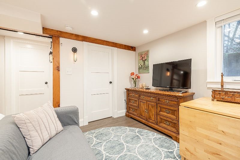 Furnished Finder property 350395_1 photo 6