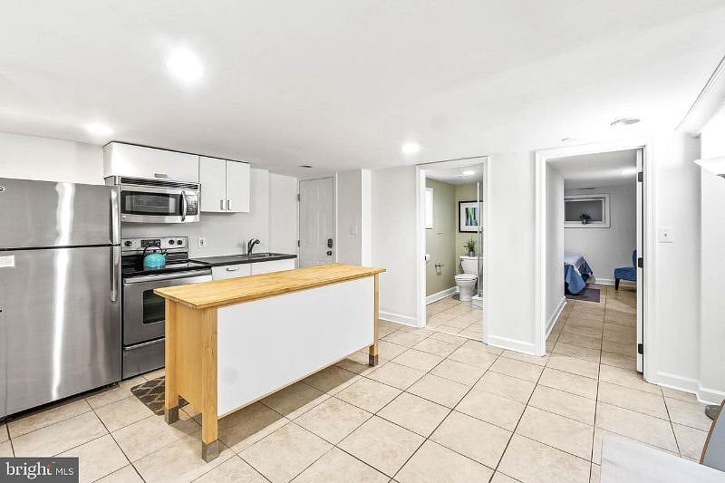 Furnished Finder property 350413_1 photo 3