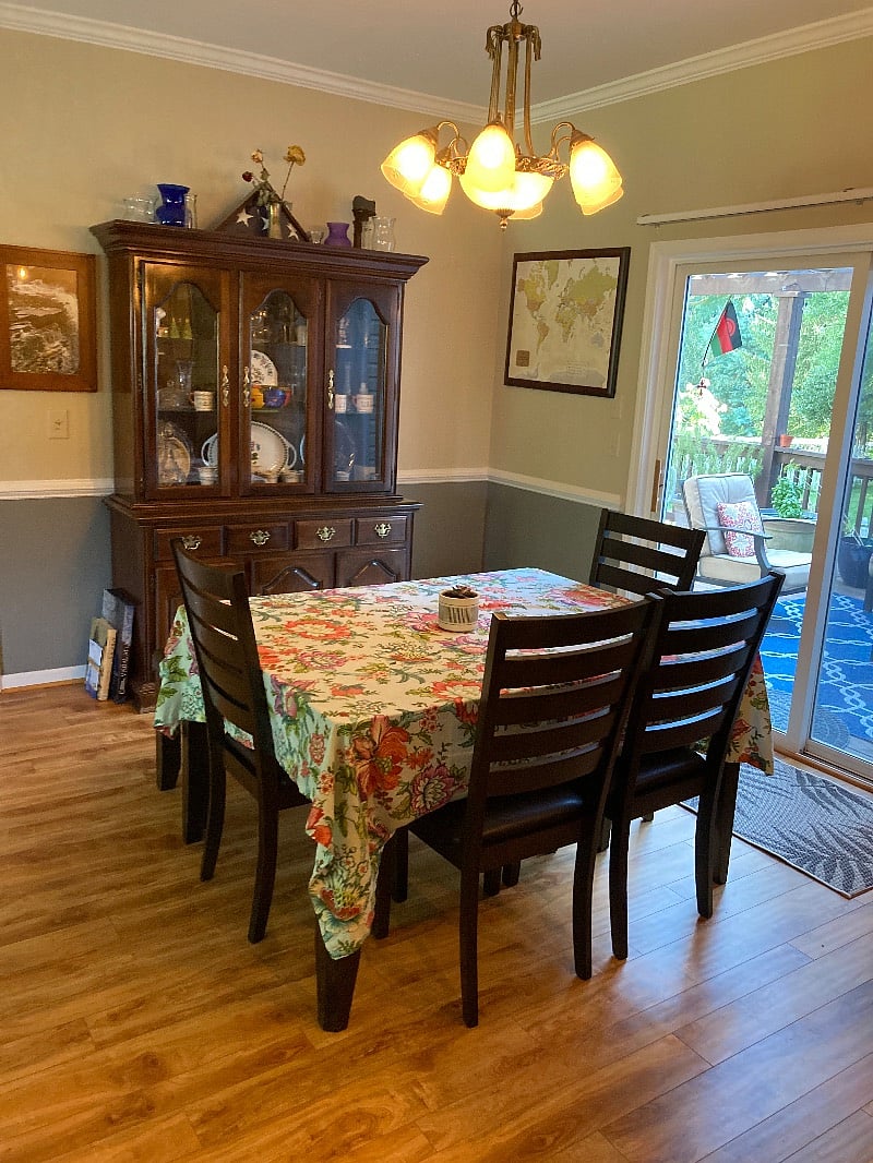Dining Room table seats 6 
