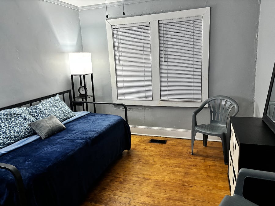 Third Bedroom - Daybed can be two separate Twins of one King size bed