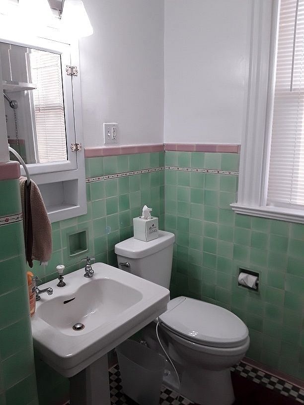 Furnished Finder property 350772_1 photo 17