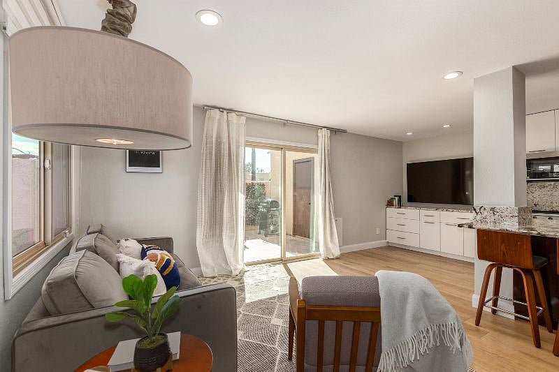 Furnished Finder property 350843_1 photo 5