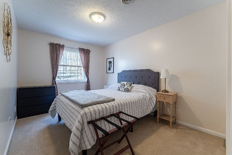 Furnished Finder property 350989_1 photo 17