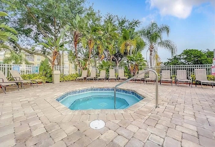 Furnished Finder property 351008_1 photo 38