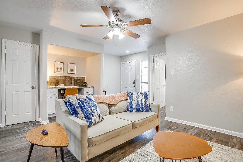 Furnished Finder property 351063_2 photo 9