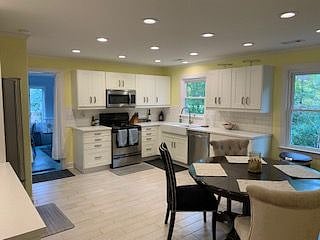 Furnished Finder property 351074_1 photo 10