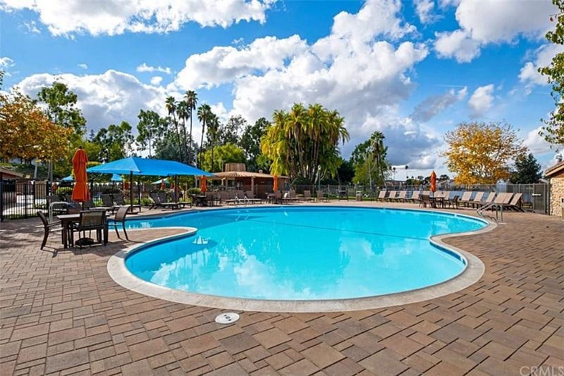Furnished Finder property 351138_1 photo 25