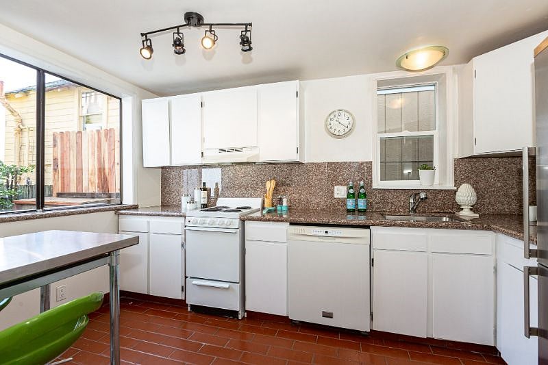 Furnished Finder property 351173_1 photo 7