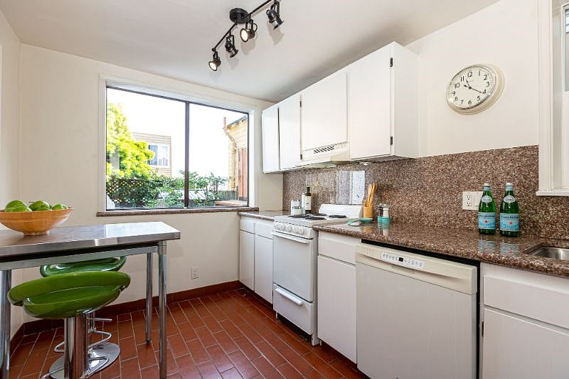 Furnished Finder property 351173_1 photo 9