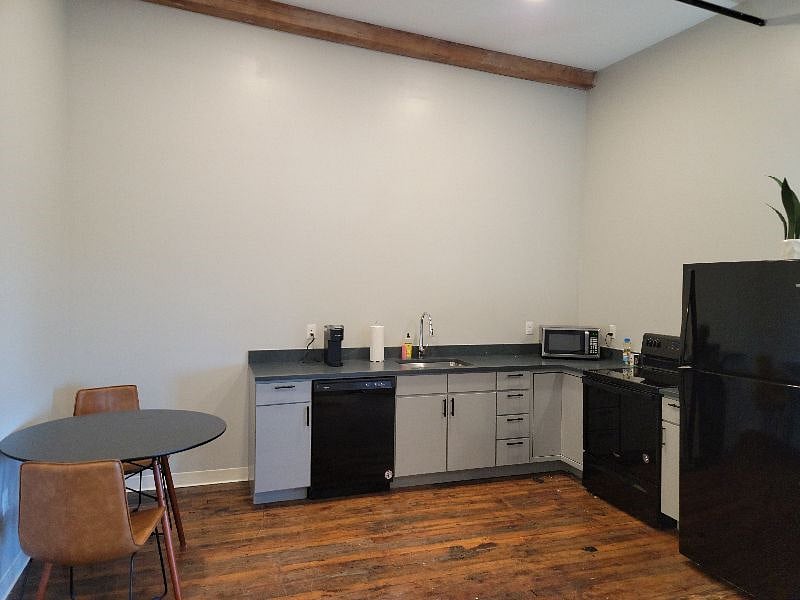 Furnished Finder property 351178_2 photo 5