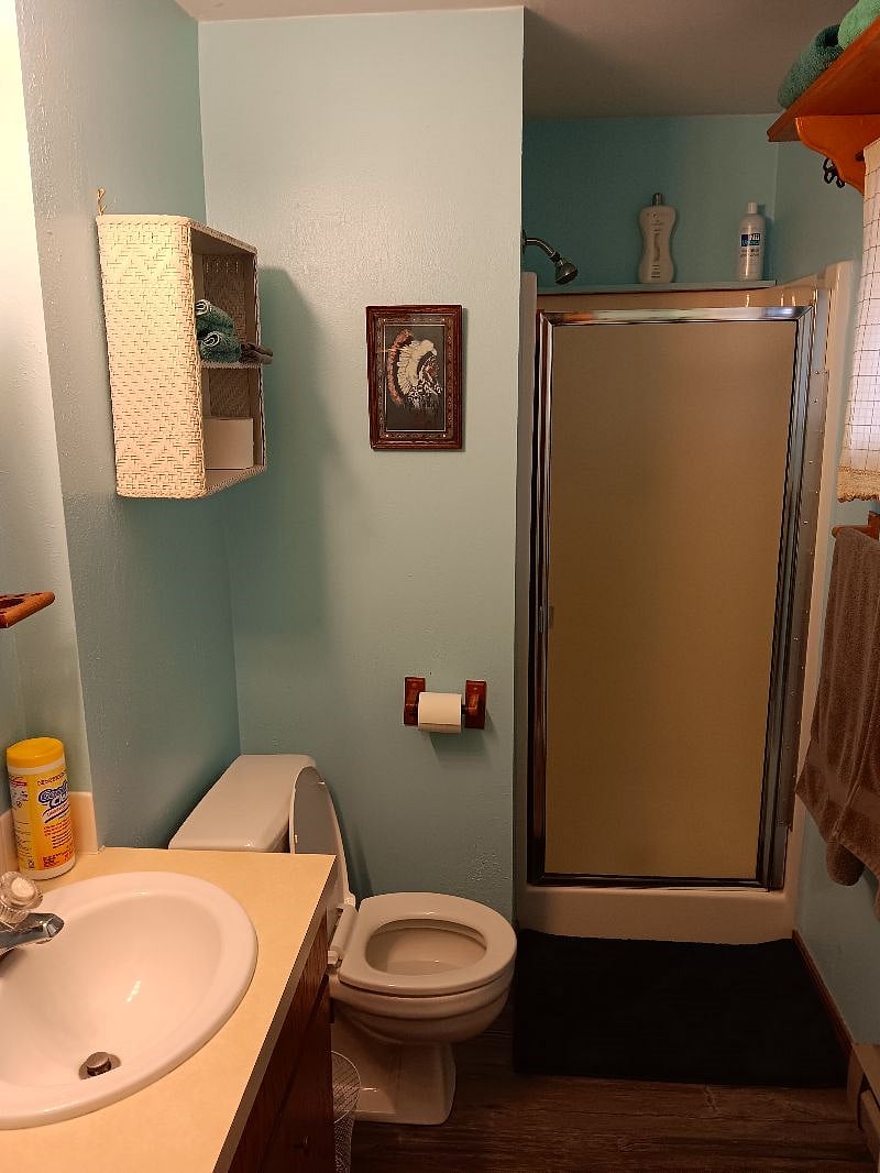 Very nice bathroom and great shower. L