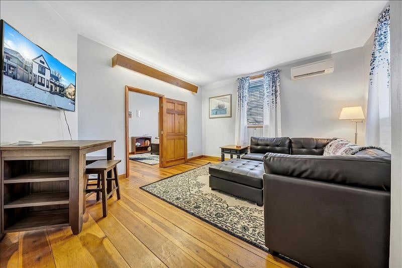 Furnished Finder property 351478_1 photo 3
