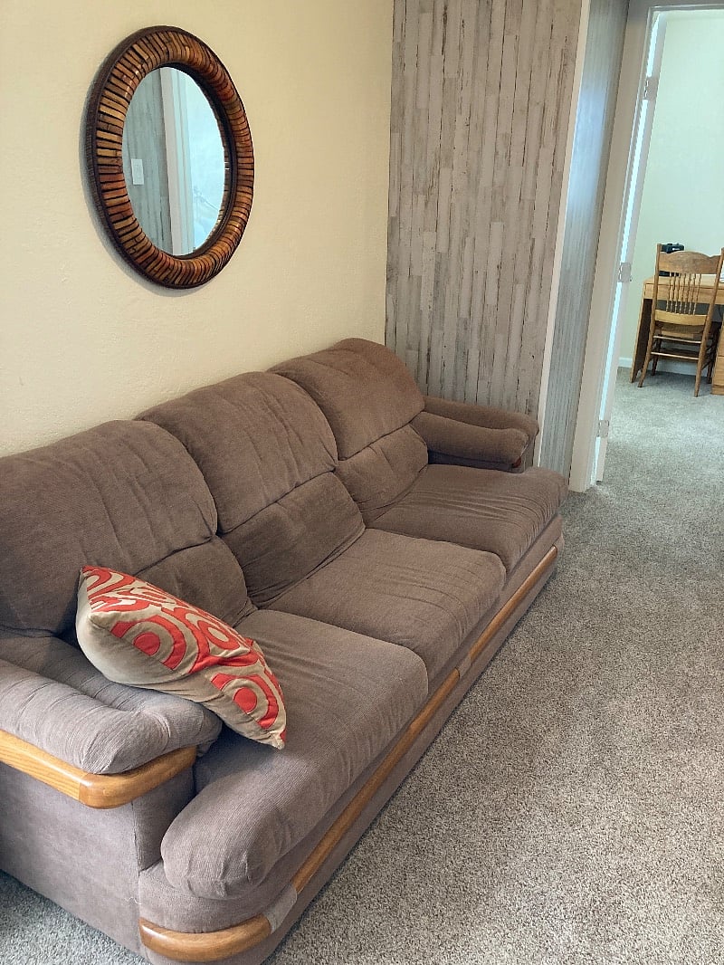 Den adjoining bedroom 3