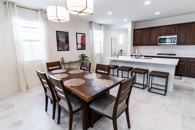 Furnished Finder property 351688_1 photo 3