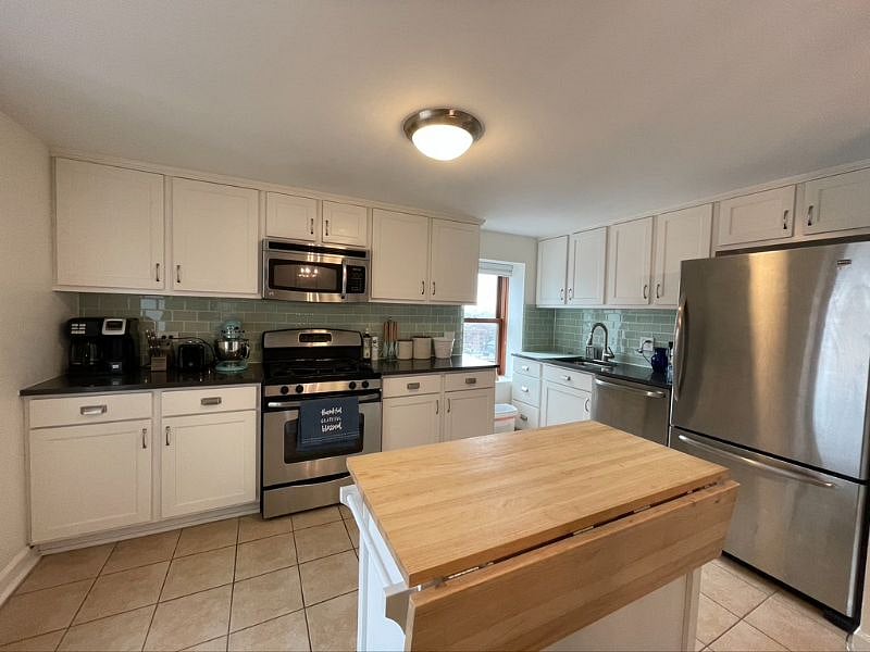 Furnished Finder property 351704_1 photo 9