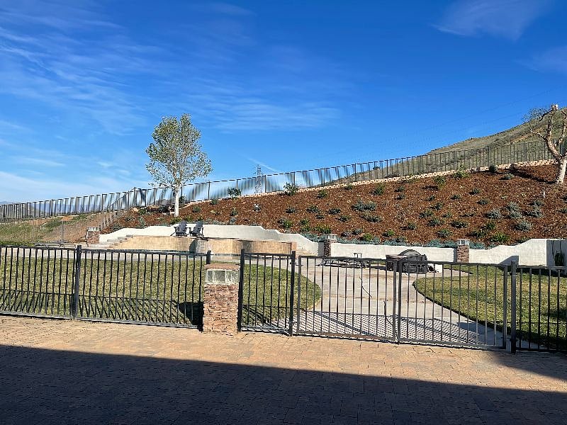 Full access to back yard including pool and spa.