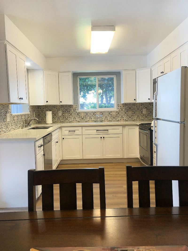 Furnished Finder property 351838_1 photo 13