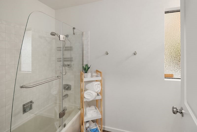 Furnished Finder property 352003_1 photo 23
