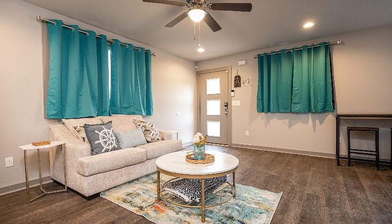 Furnished Finder property 352035_1 photo 8
