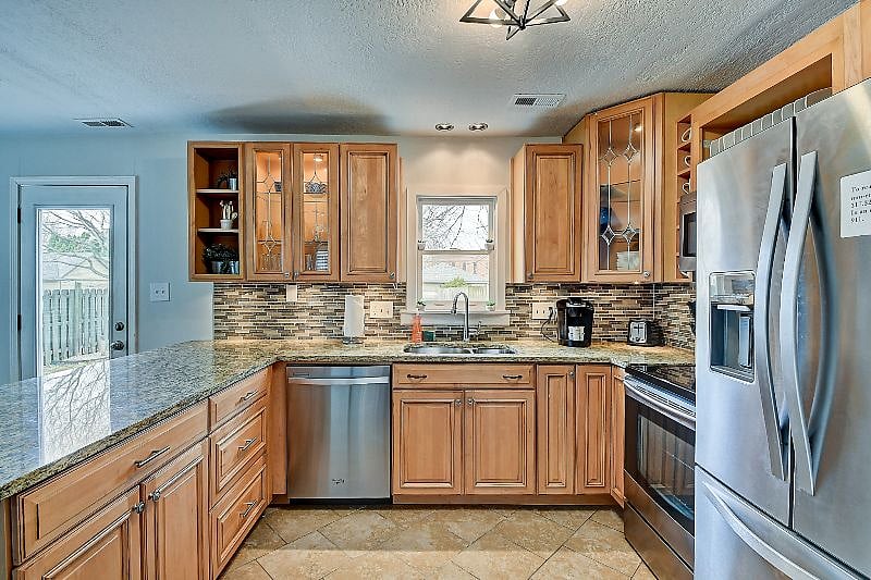 Furnished Finder property 352047_1 photo 4