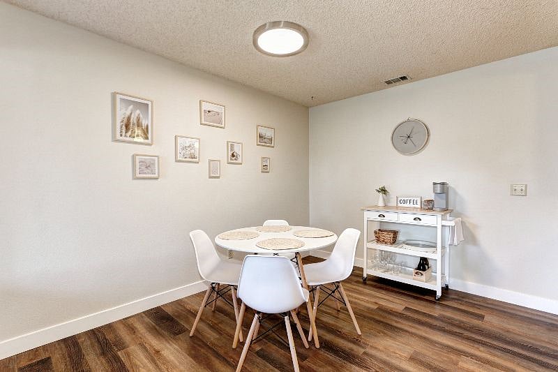 Furnished Finder property 352083_1 photo 6