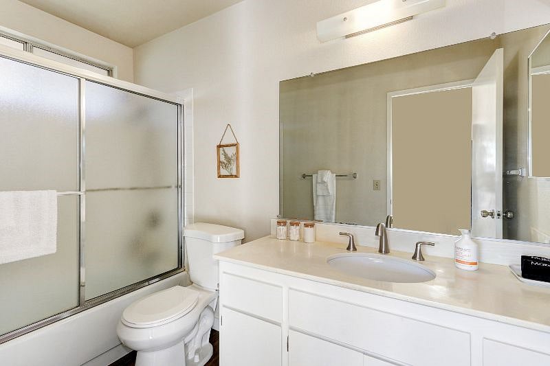Furnished Finder property 352083_1 photo 21
