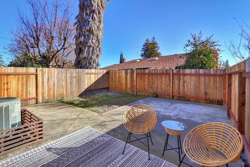 Furnished Finder property 352083_1 photo 24