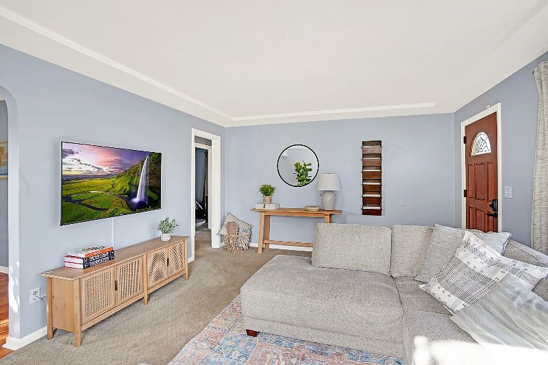 Furnished Finder property 352137_2 photo 7