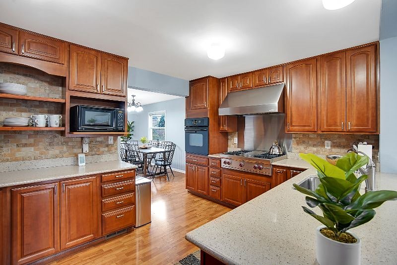 Furnished Finder property 352137_2 photo 10