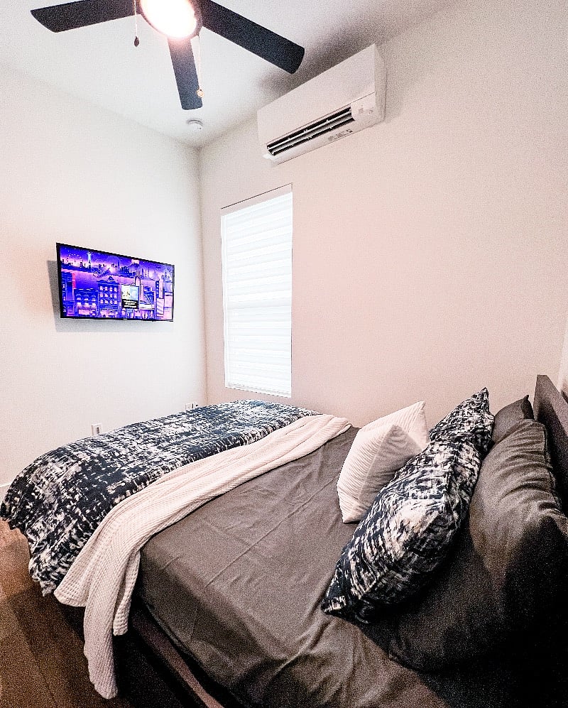 Bedroom Equipped w/Roku Smart TV