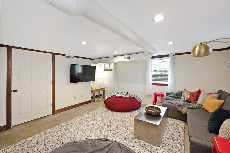 Furnished Finder property 352170_1 photo 35