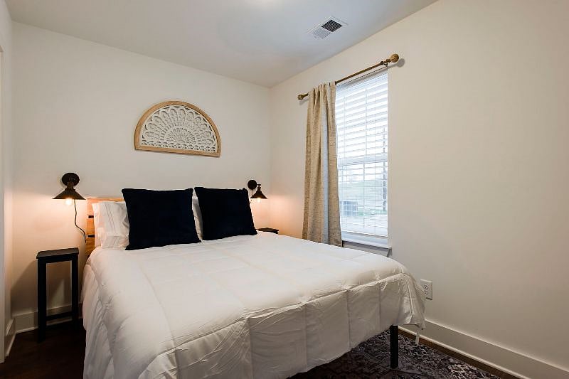 Furnished Finder property 352194_1 photo 13