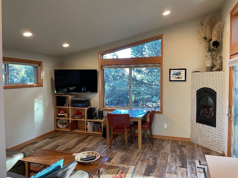 Furnished Finder property 352216_1 photo 7